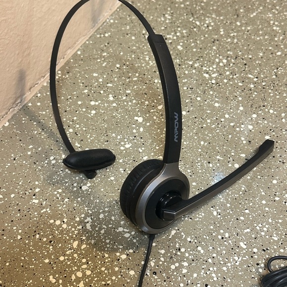 Mpow Black and Silver‎ Wired Headset - Picture 1 of 4